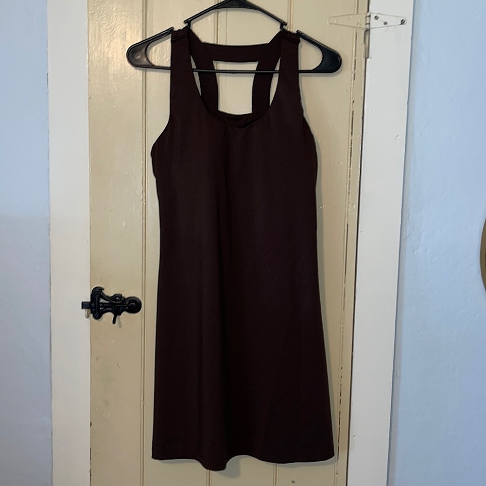 Athleta Sport Dress w/shelf bra